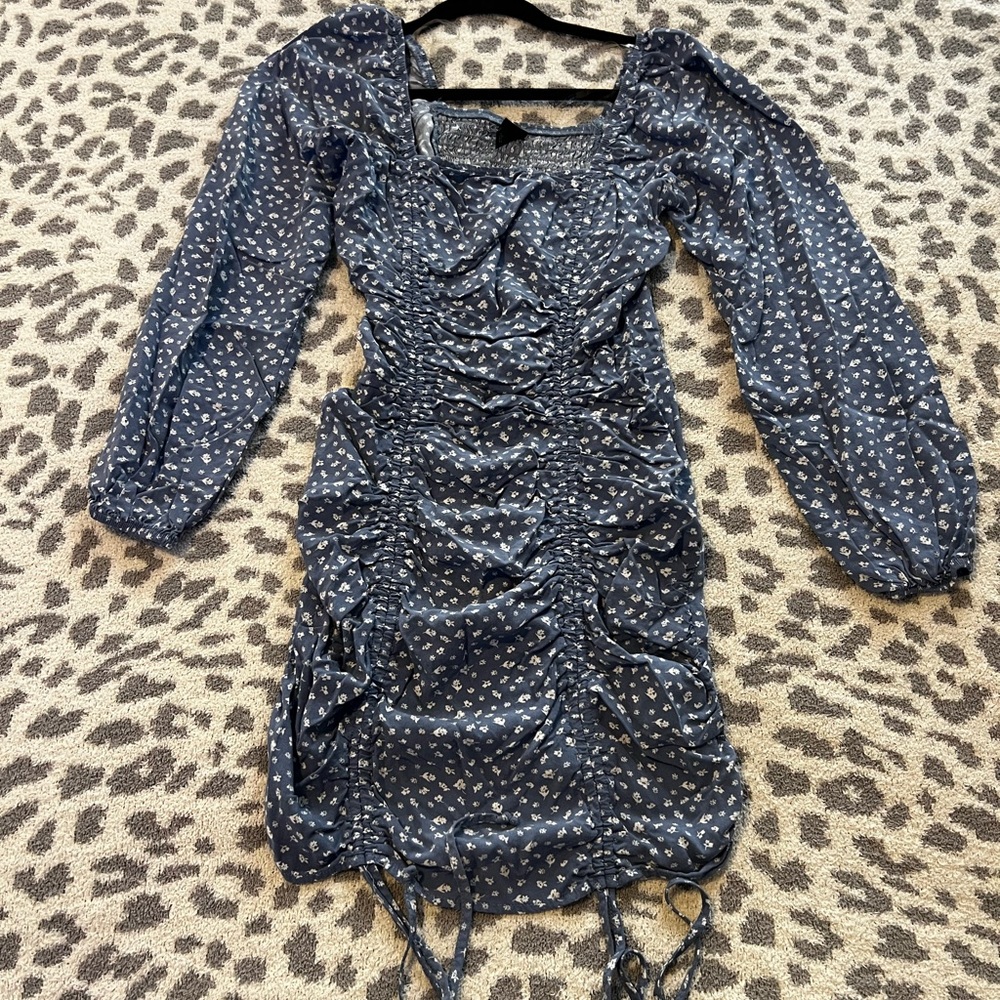 blue floral long sleeve dress